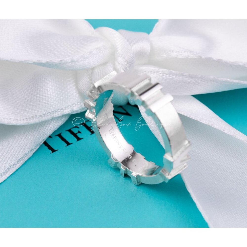 Tiffany & Co. Ring Unisex Atlas Roman Numerals Narrow Band Vintage Size 5.5